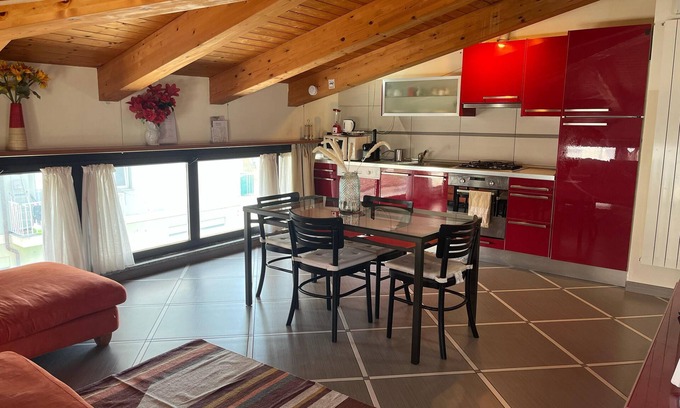 Rezza Apartment | Cozy Attic with Parking and Family-Friendly Amenities