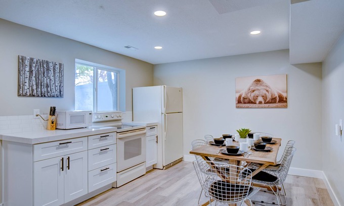 American Fork House | Inviting Basement Apartment with Game Room & Family Amenities