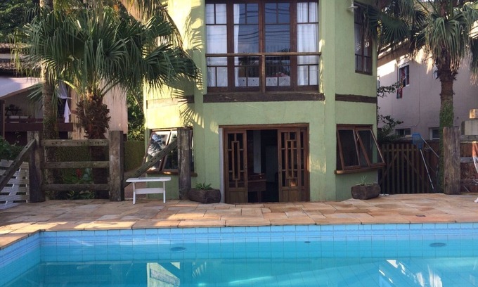 Boicucanga Beach Ski Chalet | Beachfront Escape with Pool and Ocean Views, Rated 9.6/10