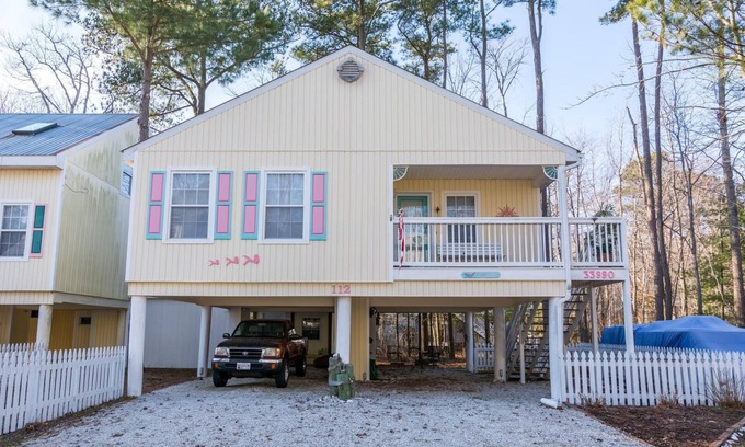 Clearwater Cottage | Beach Cottage Retreat: 9.6/10 Rating Near Bethany Beach!