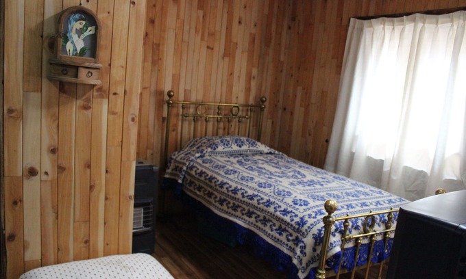 Jocotitlan Hotel | Cozy Salam Furnished Room in Historic XVII Century Home