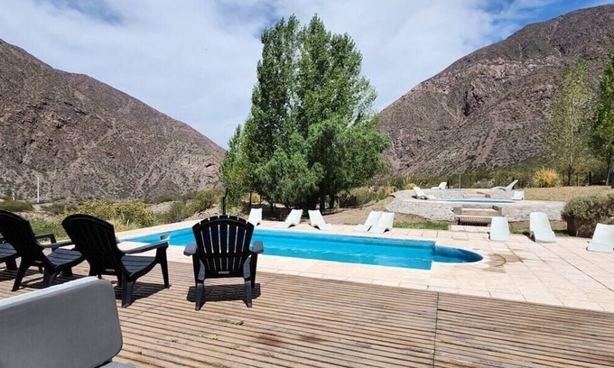 Potrerillos Cabin | Cozy Cabin Retreat in Vistacalma with Spa and Breakfast