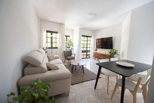 Gran Tarajal Apartment | Beachside Centric Apartment with Family-Friendly Amenities