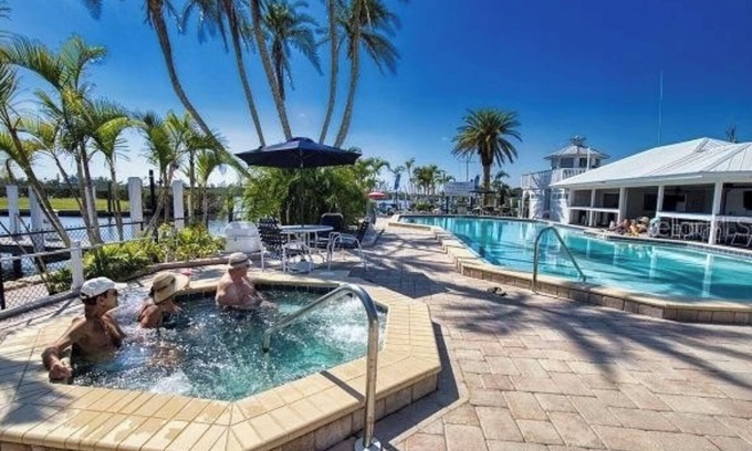 Englewood Condo | Cozy Condo with Marina Views & Beach Access, Rated 9.8