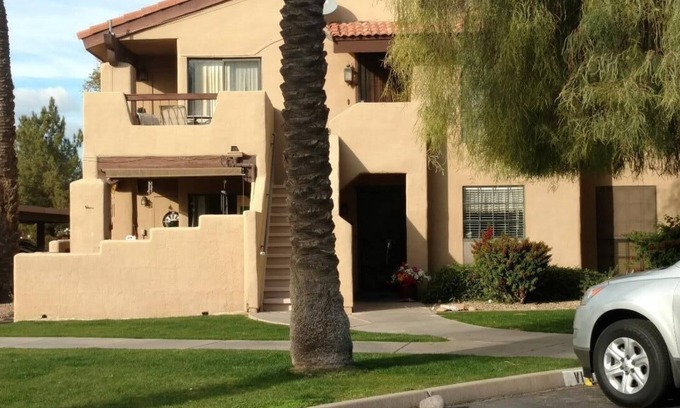 Chandler Condo | Pet-Friendly Condo with Pool & Spa - Guest Rated 9.6/10