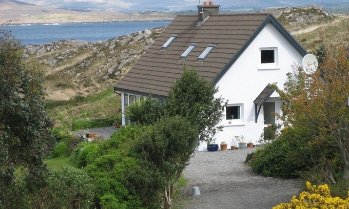 Ardgroom House | Cozy Oceanfront Cottage with Stunning Sea Views