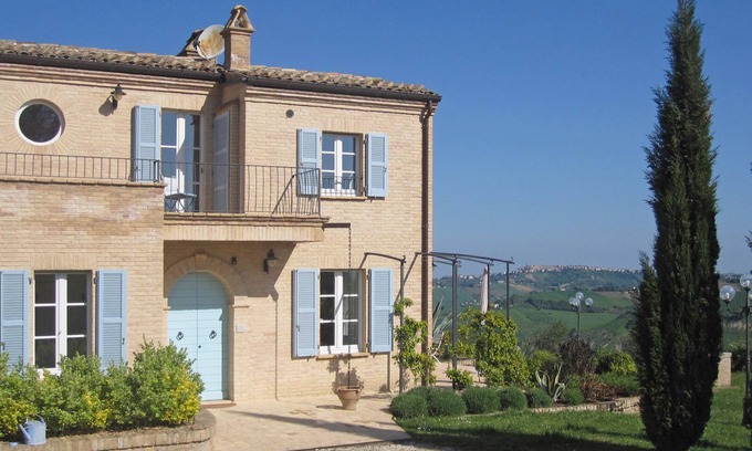 Cossignano House | Cozy Cottage with Ocean View and Guest Rated 10/10