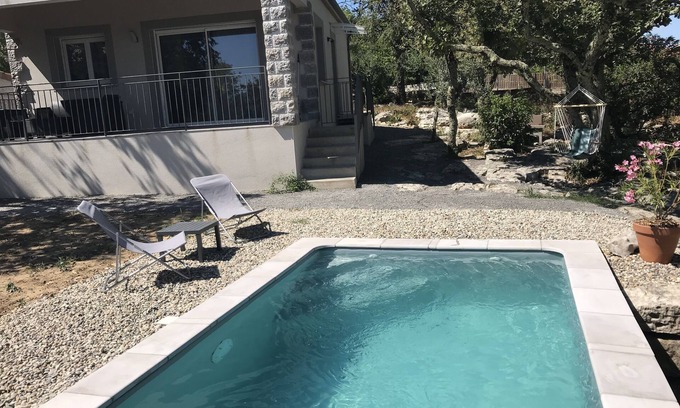 Labeaume House | Inviting Cottage with Terrace and Private Pool for Families