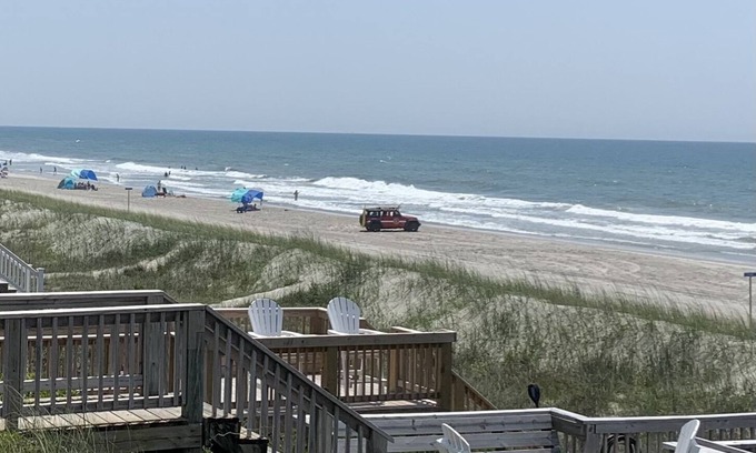 Emerald Isle Condo | Coastal Retreat: Ocean & Sound View Condo with Pool Access