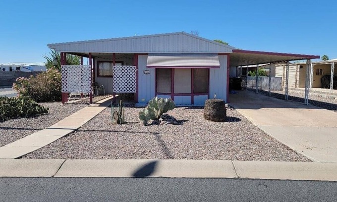 Florence House | Inviting Desert Retreat with Pool and Pet-Friendly Options