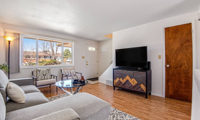 Northeast Colorado Springs House | Cozy Duplex Retreat with Back Yard, WiFi & Firepit