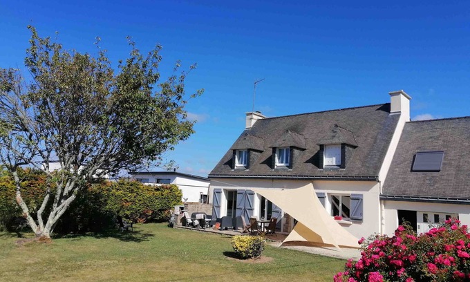 Moelan-sur-Mer House | Family-Friendly Retreat Near the Sea in a Quiet Location