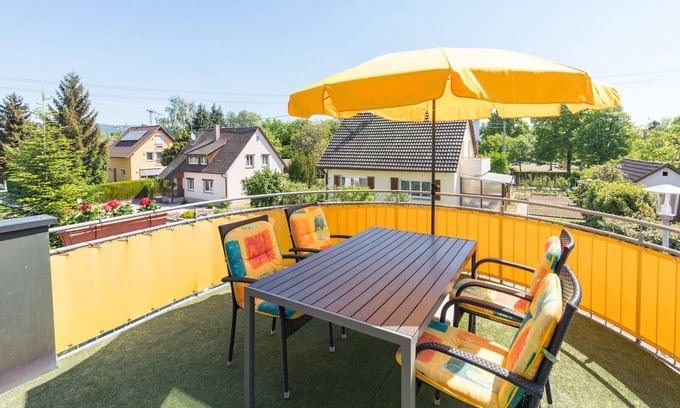 Salem Apartment | Top-Rated Apartment “Baur Nr. 1” near Salem Castle with Wi-Fi