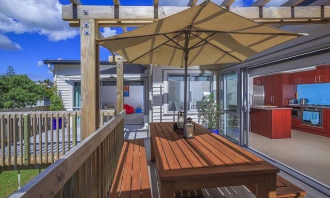 Rothesay Bay Cabin | Cozy Beachfront Holiday House with Pool and Ocean View