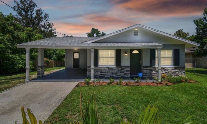 Dade City House | Inviting Retreat in Dade City with Family-Friendly Amenities