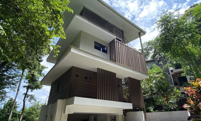 Canton Quepos House | Serene Retreat in the Rainforest of Manuel Antonio