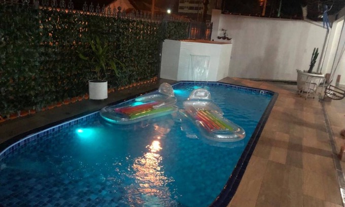 Florida House | Cozy Retreat in Balneário Flórida with Pool and Spa