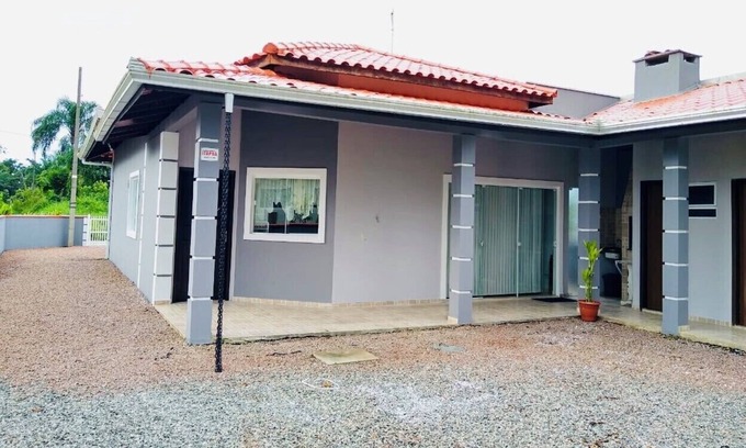 Itapoa House | Perfect Family Retreat in Itapoá with Pool and Wi-Fi