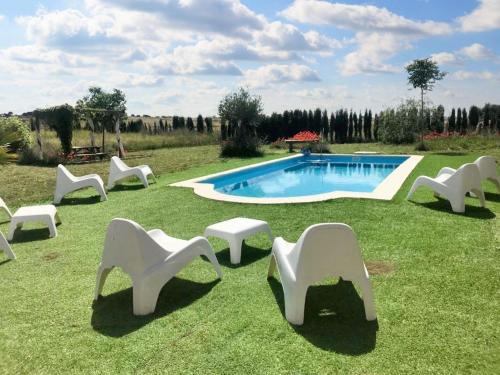 Villanueva del Duque House | Cozy 3-Bedroom Home with Pool and Enclosed Garden