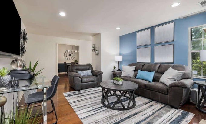 Meadowbrook Condo | Serene 2 BR Retreat in Convenient Community - Rated 10/10