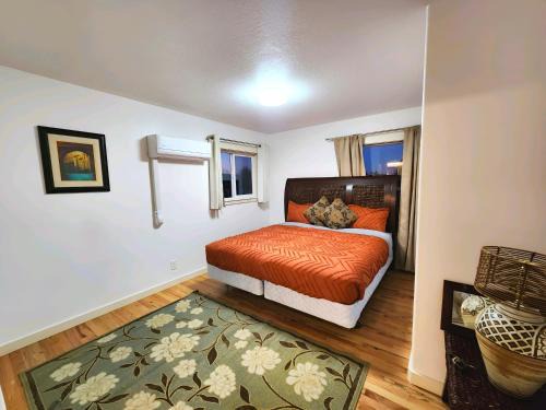 Medford House | Jacksonville Place: Pet-Friendly Retreat with Top Reviews