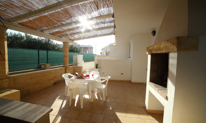 Torre Mozza Apartment | Cozy Mini Studio with Garden Steps from Beach and Center