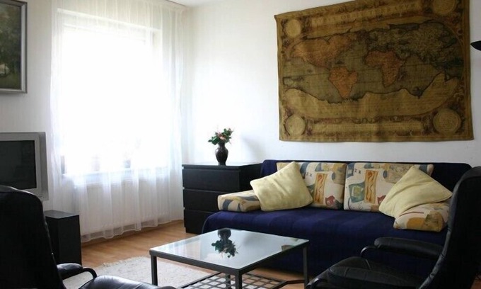 Ujlipotvaros Apartment | Modern Apartment with Free WiFi, Pool & 9.8/10 Guest Rating