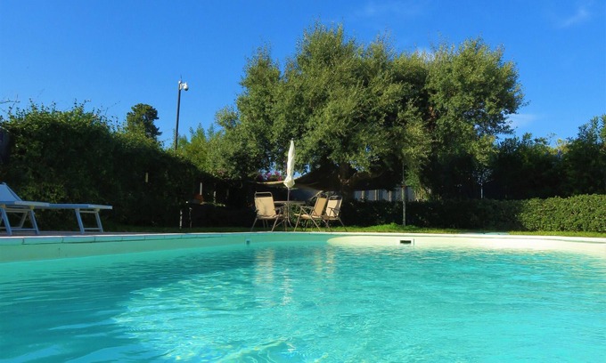 Santa Tecla Apartment | Relaxing One Bedroom Apartment with Pool and Sea Views