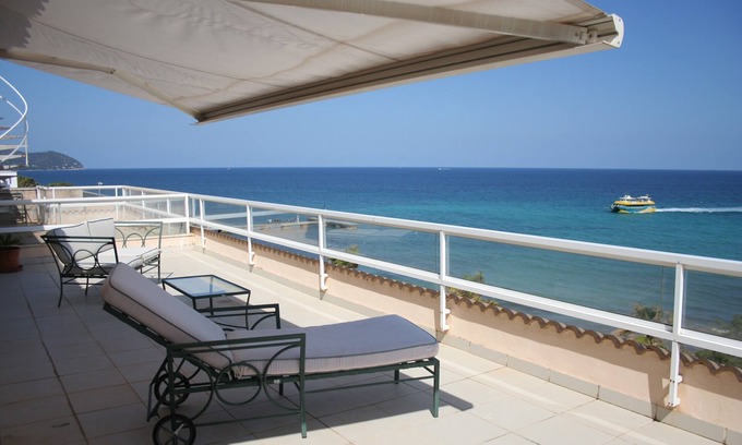 Son Servera Apartment | Beachfront Penthouse with Ocean Views & High Guest Rating