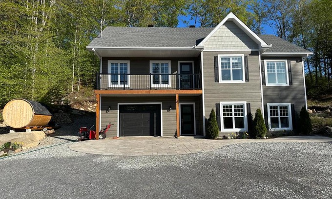 Les Collines-de-l'Outaouais Regional County Municipality House | Relaxing Retreat with Pool and Hot Tub Amenities