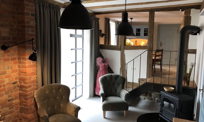 Bad Wilhelmshoehe Apartment | Guest Rated 10/10: Boutique Apartment Near Mountain Park
