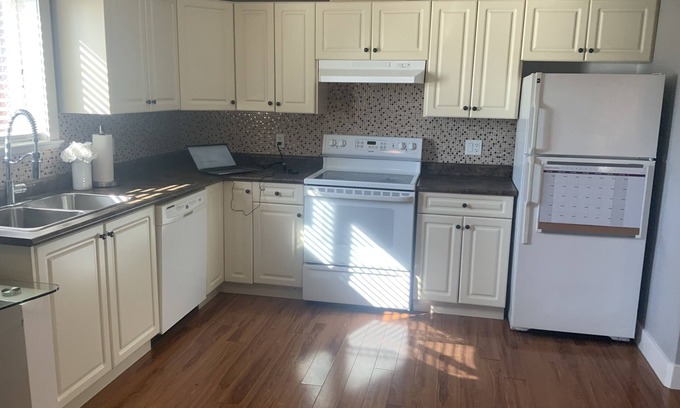 Regional District of Nanaimo Apartment | Cozy 2-Bedroom Suite in Central Nanaimo, BC