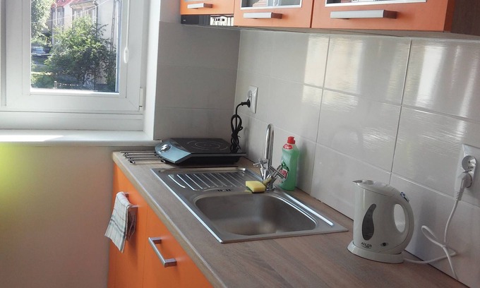 Oliwa Apartment | Peaceful Apartment A in Gdańsk Oliwa with Kitchen & Breakfast