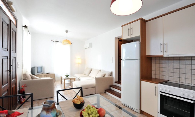Adamas House | Relaxing Mistral Maisonette with Ocean View & Spa in Milos