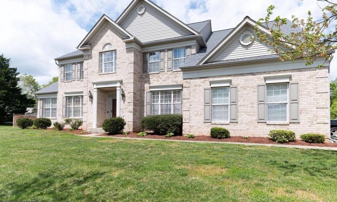 Bowie House | Cozy Basement Room Near Toyota & Baysox Stadium