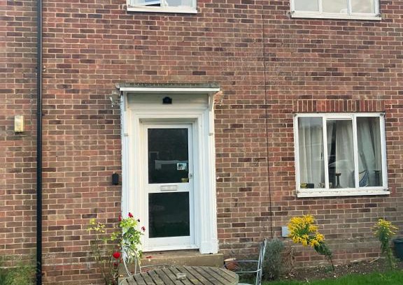 Newmarket House | Cozy Rooms at Number 8 with Pet-Friendly Amenities