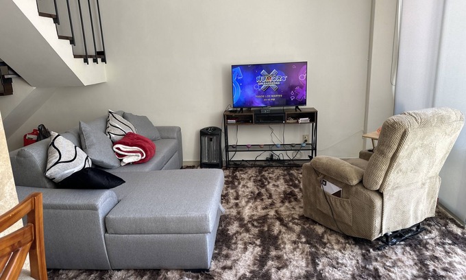 Zona Expo Condo | Welcoming Hotel with Spa, Hot Tub & Child-Friendly Amenities