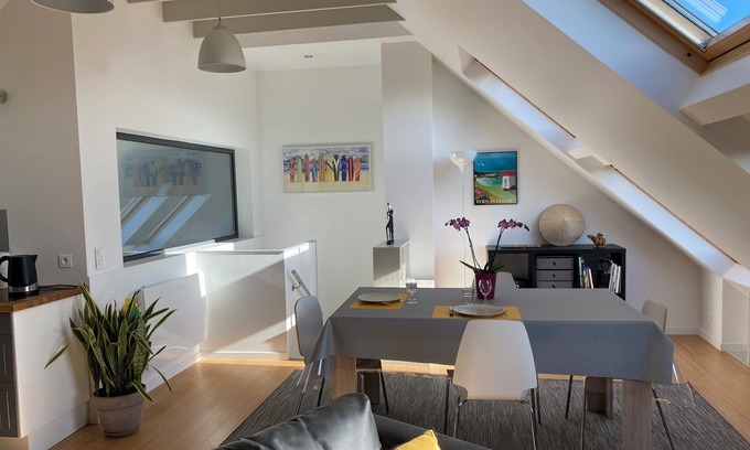 Plovan Apartment | Garden Apartment - Nature Retreat by the Seafront