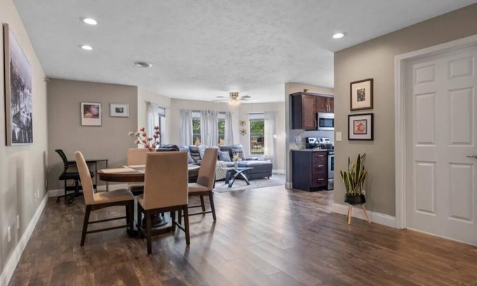 Downtown Springfield Apartment | Convenient Downtown Springfield Stay with Family-Friendly Amenities