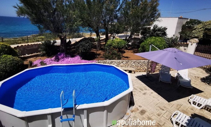 Torre Suda Apartment | Comfortable studio in villa with sea view, in Torre Suda.