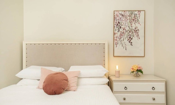 Leichhardt House | Prime Terrace Stay in Central Location - Guest Rated 10/10