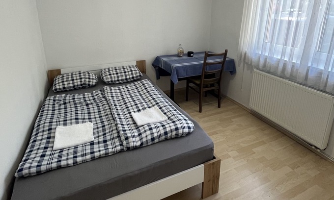 Siska District Apartment | Comfortable Two Bedroom Apartment with Parking