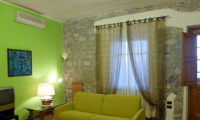 Maratea House | Cozy Two-Room Apartment with Gulf Views and Great Amenities