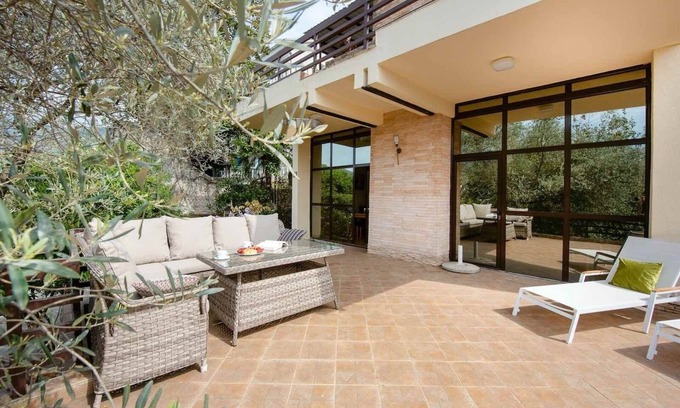 Budva Villa | Inviting Two-Storey Villa with Four Bedrooms and Pet-Friendly