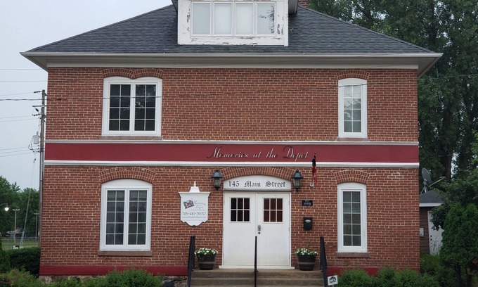 Woodville House | Experience Memories at the Depot in Historic Woodville
