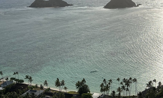 Lanikai House | Cozy 1-Bedroom Retreat Steps from White Sand Beach