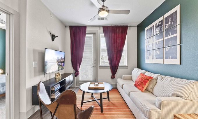 Montopolis Apartment | Stylish 1BR Suite Near Downtown with Fast WiFi & Breakfast