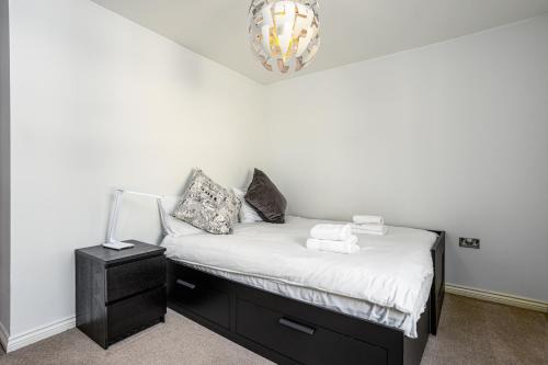 Bonnington House | Cozy 2 Bedroom Apartment Steps from Edinburgh City Centre