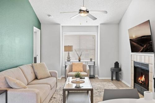 Milwood Apartment | Cozy 2BD Apartment with King Bed in Cedar Park
