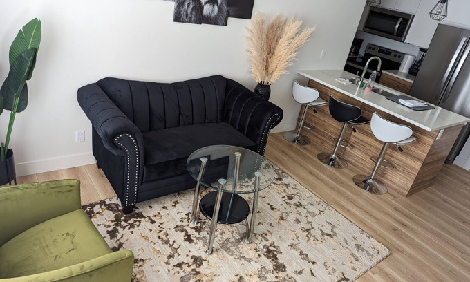 Southeast Calgary Condo | Cozy 2BR Condo in Seton, Calgary - Rated 9.4/10